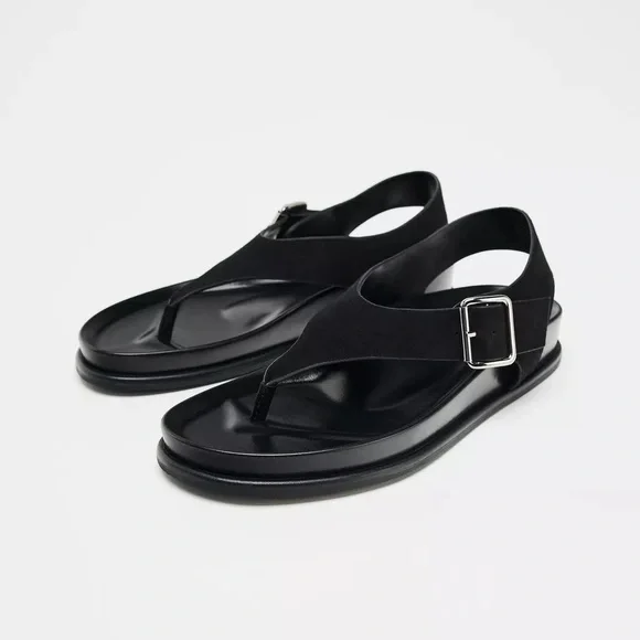 Zara Black Sandals with Toe-Loop Design - Picture 5 of 7